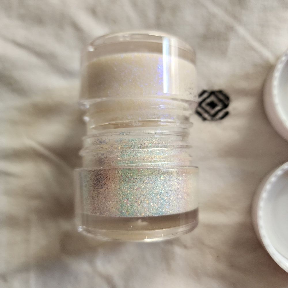Glitter Makeup Bundle - Picture 5 of 10